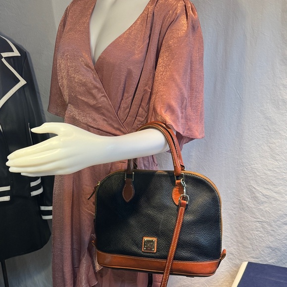 Dooney & Bourke Black and Brown Shoulder Bag - Picture 9 of 17
